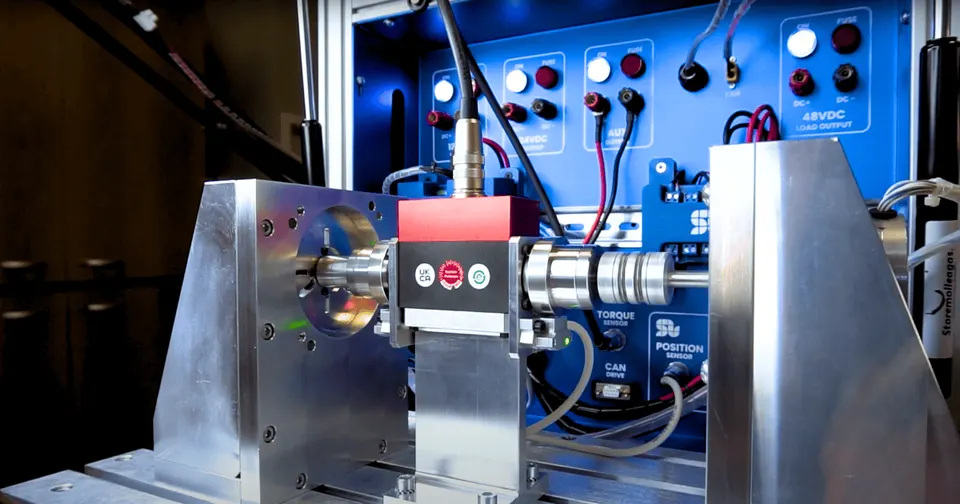 Closeup of the torquemeter on an industrial SOLO motor test bench